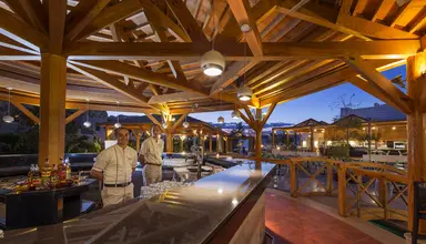 Reef Oasis Beach Resort