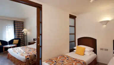 Reef Oasis Beach Resort