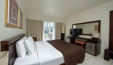 Reef Oasis Beach Resort