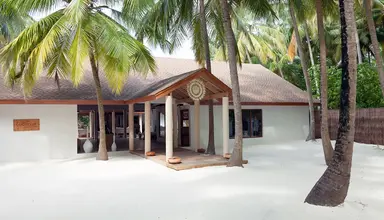 Reethi Faru Resort
