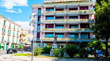 Reginna Palace (Maiori)