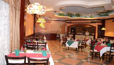 Rehana Royal Beach Resort & Spa