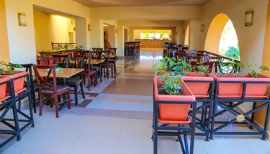 Rehana Royal Beach Resort & Spa