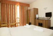 Relax Inn