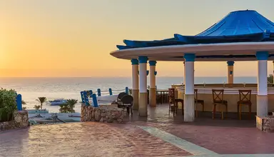 Renaissance Golden View Beach