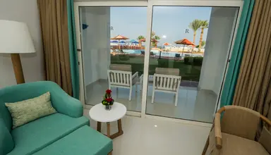 Renaissance Golden View Beach