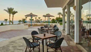 Renaissance Golden View Beach