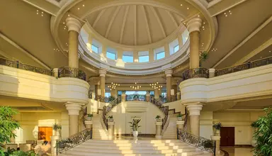 Renaissance Golden View Beach