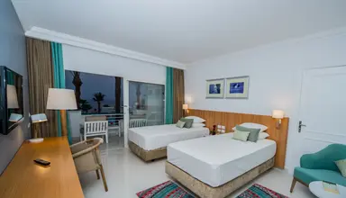 Renaissance Golden View Beach
