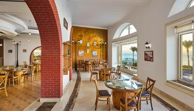 Renaissance Golden View Beach