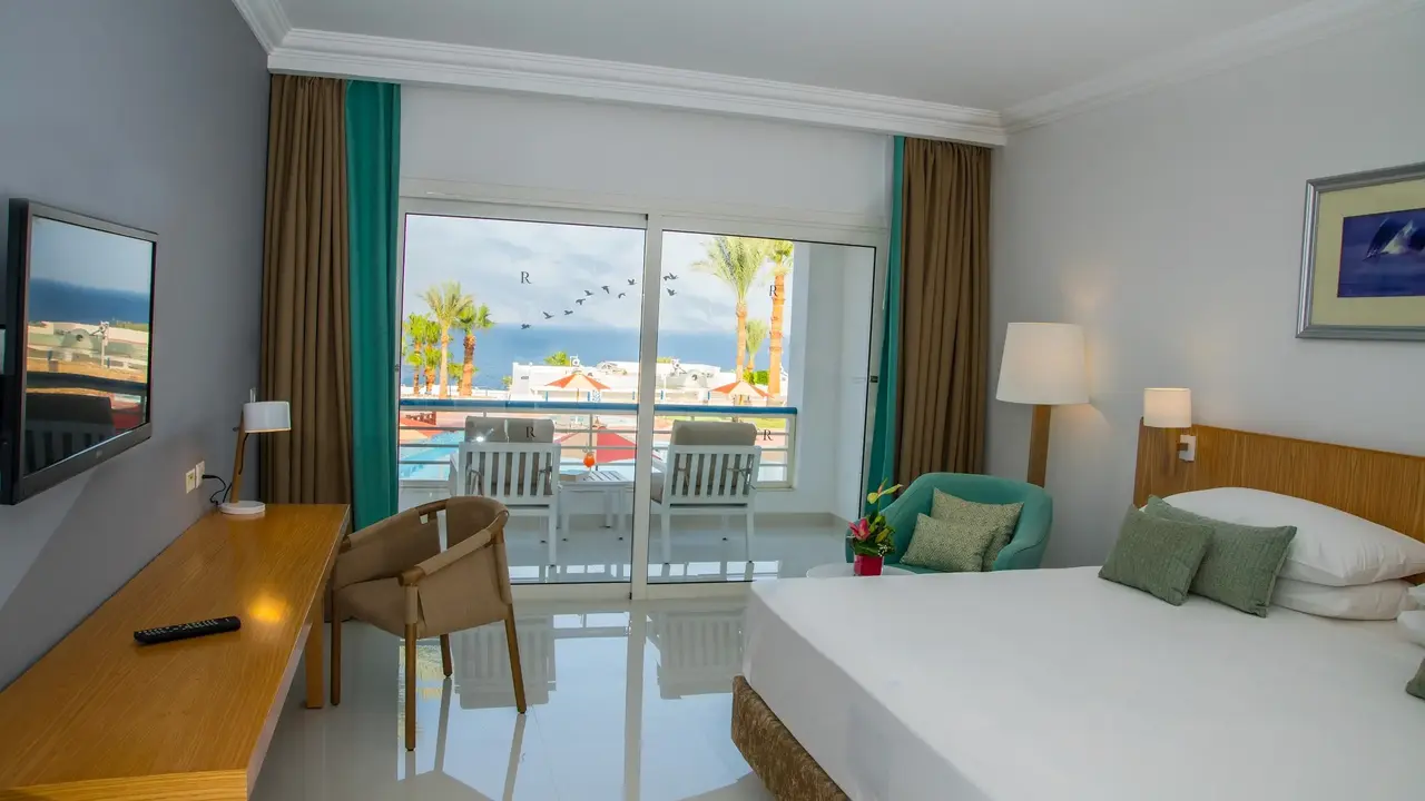 Renaissance Golden View Beach