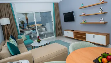 Renaissance Golden View Beach