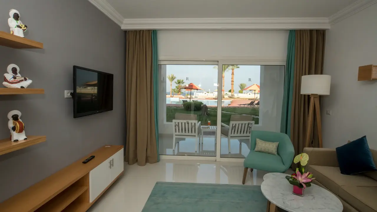 Renaissance Golden View Beach