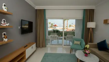 Renaissance Golden View Beach