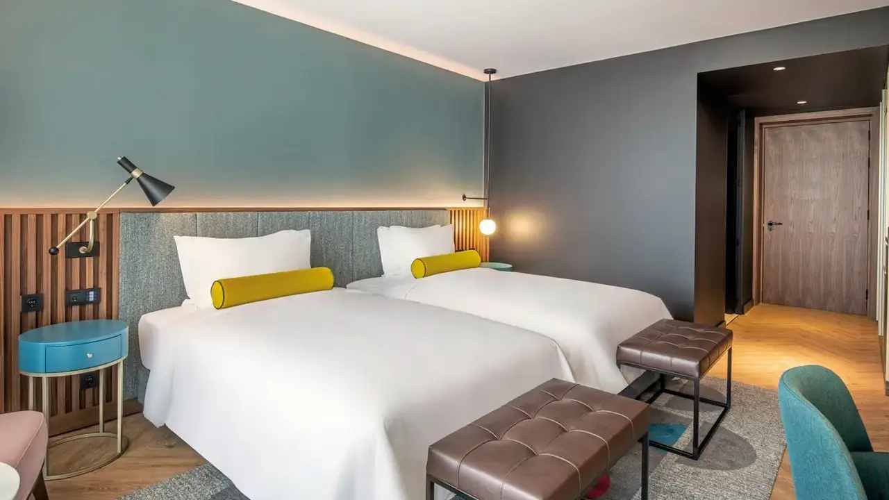 Renaissance Porto Lapa Hotel