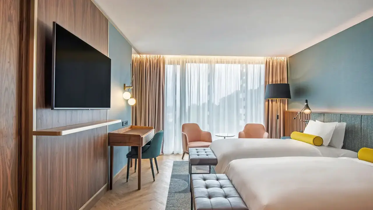Renaissance Porto Lapa Hotel