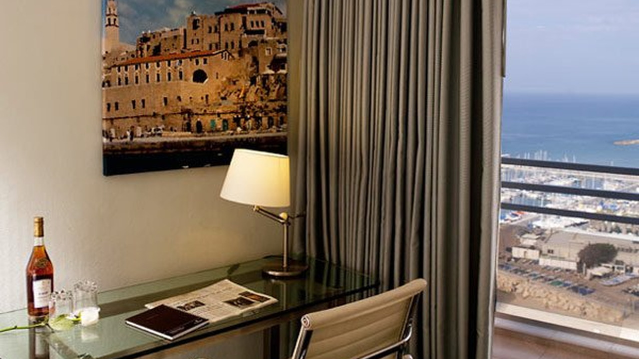 Renaissance Tel Aviv