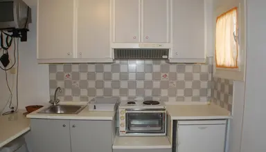 Renia Apartments