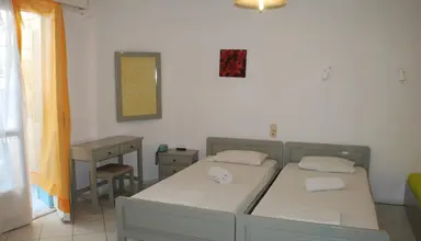 Renia Apartments