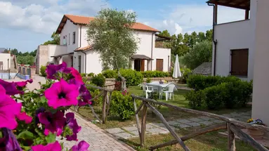 Residence Borgo Valmarina