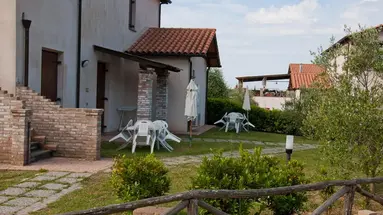 Residence Borgo Valmarina