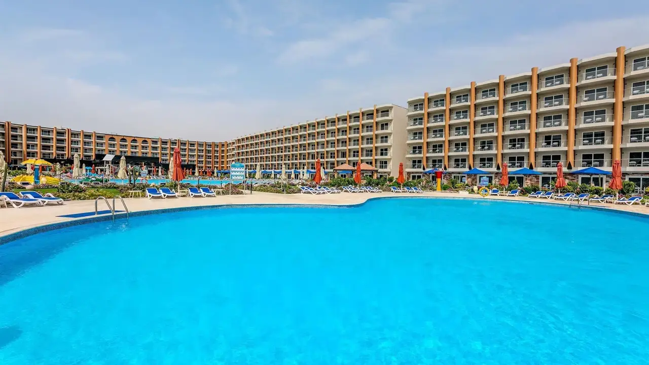 Rewaya Luxury Resort