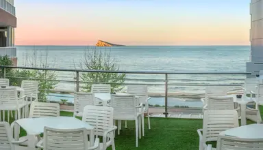 Rh Corona del Mar
