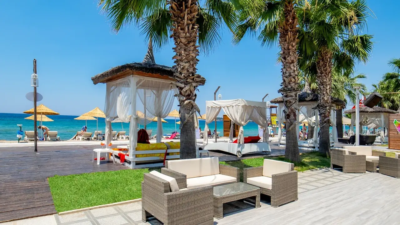Risus Beach Resort