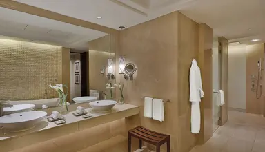 Ritz Carlton Dubai Jumeirach Beach