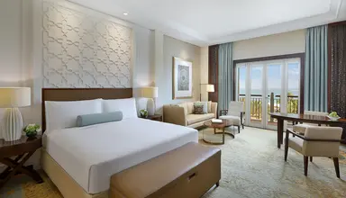Ritz Carlton Dubai Jumeirach Beach