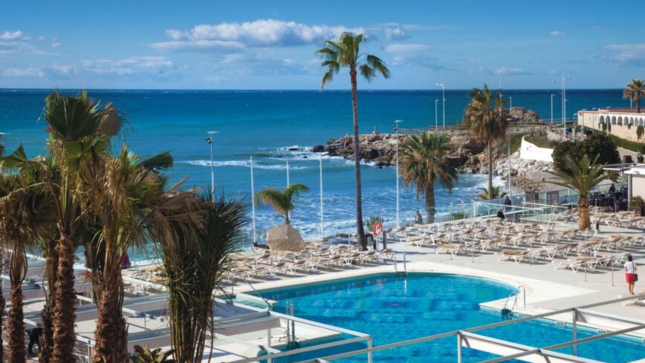 RIU Monica