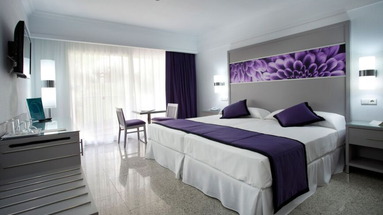 RIU Nautilus