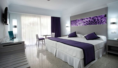 RIU Nautilus
