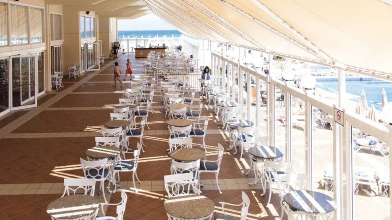 Riu Oliva Village