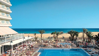 Riu Oliva Village