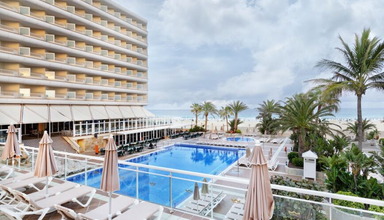 Riu Oliva Village