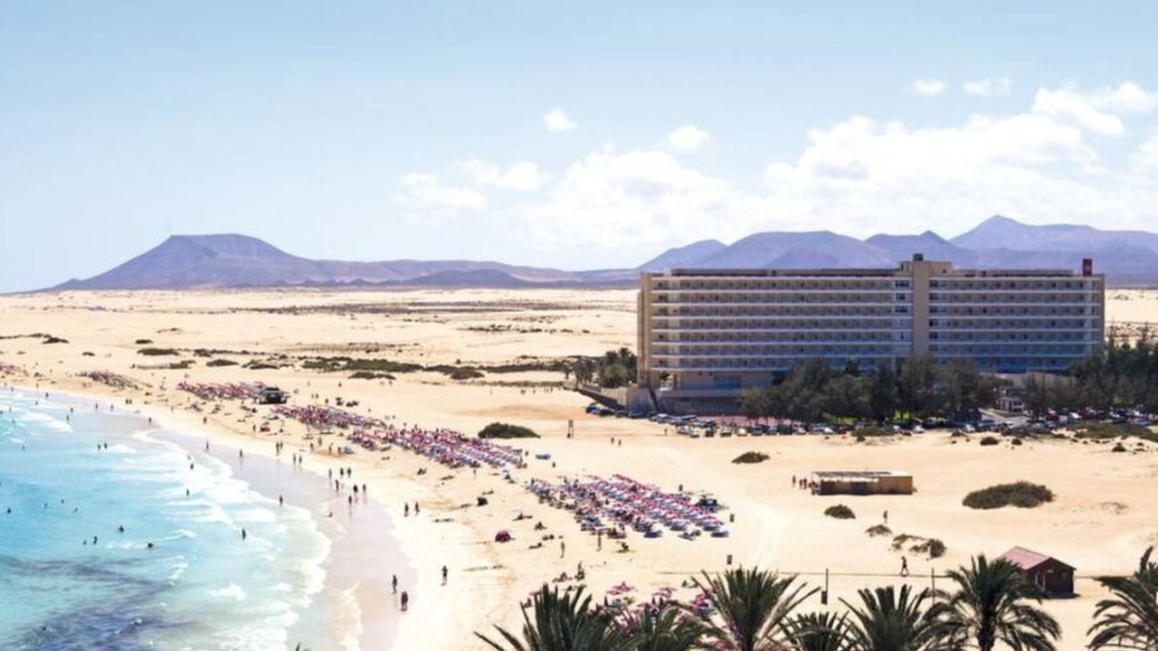 Riu Oliva Village