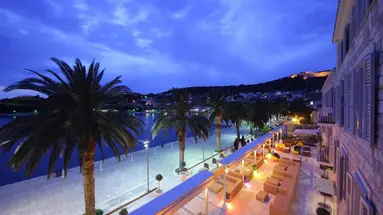 Riva (Hvar)