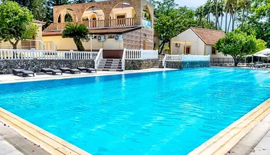 Riverside Garden Resort