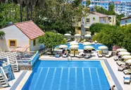 Riverside Garden Resort