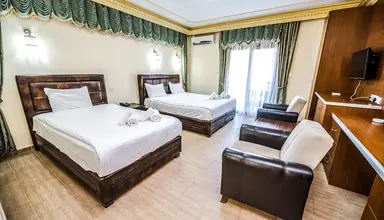 Riverside Garden Resort