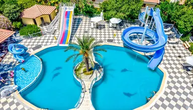 Riverside Garden Resort
