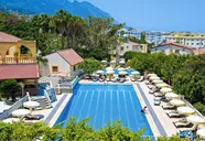 Riverside Garden Resort