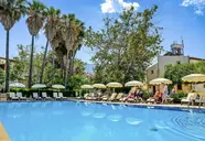 Riverside Garden Resort