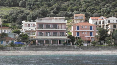 Riviera 1*