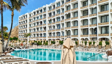 Riviera Beach & Spa