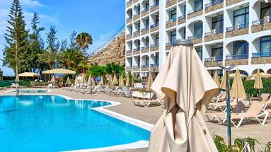 Riviera Beach & Spa