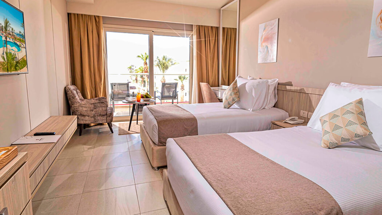 Riviera Plaza Abu Soma