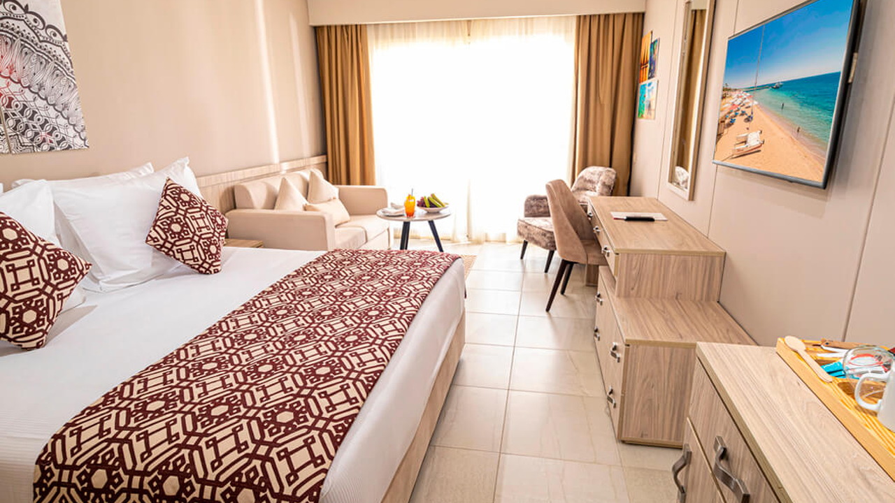 Riviera Plaza Abu Soma