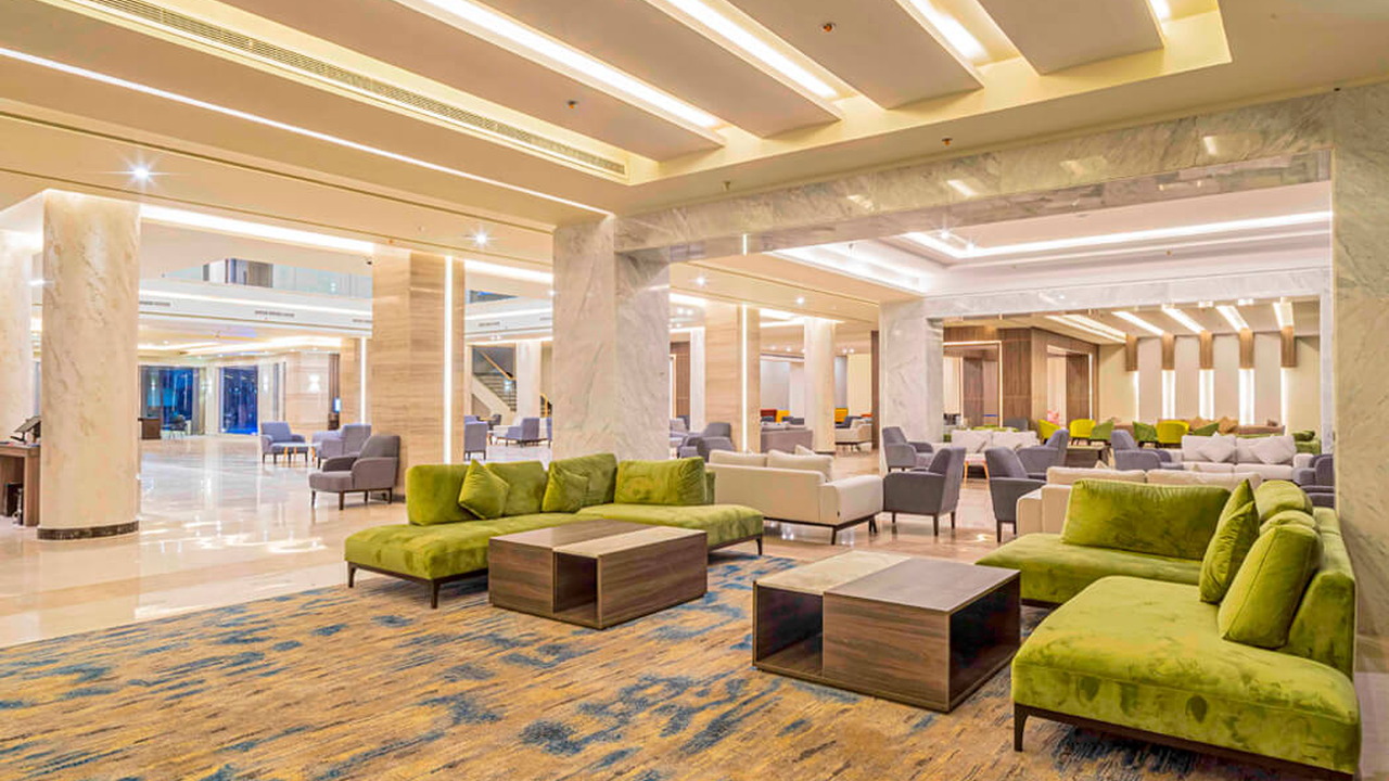 Riviera Plaza Abu Soma